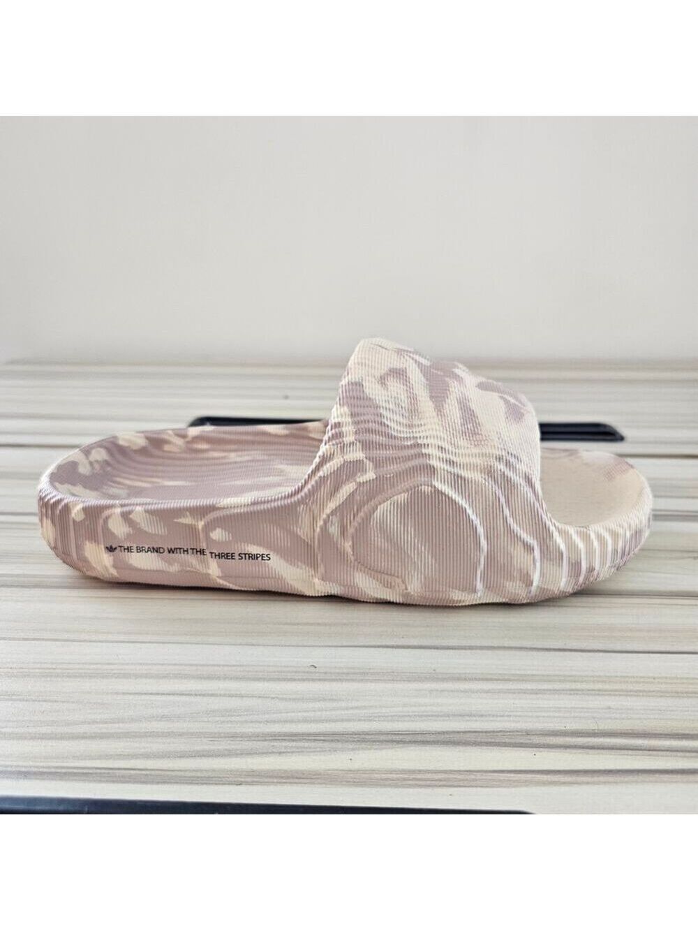 Adidas Originals Adilette 22 Men's Slide Sandals Sand Strata Size 6 - Picture 2 of 9